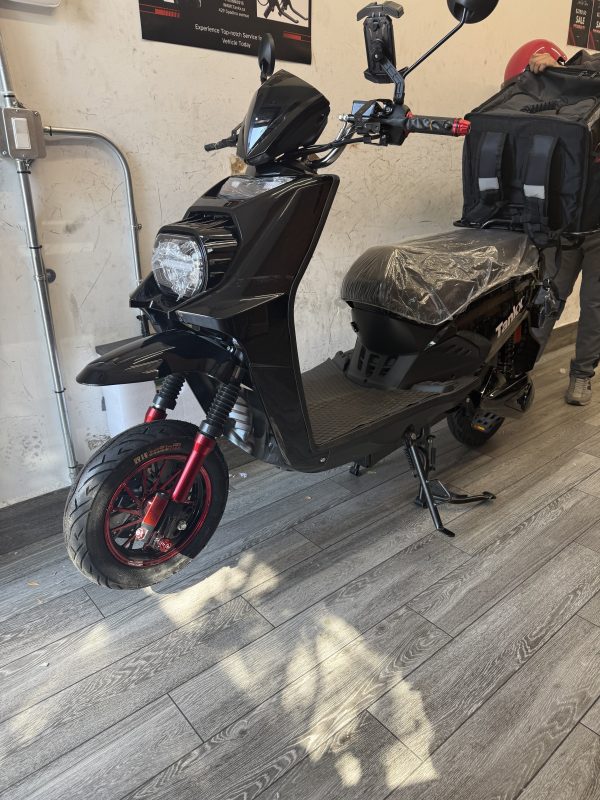 Black “spaceship” 72V Escooter 120km Ebike - Image 11