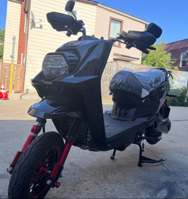 Black “spaceship” 72V Escooter 120km Ebike - Image 9