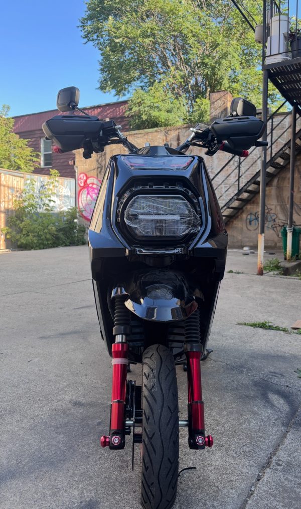 Black “spaceship” 72V Escooter 120km Ebike - Image 8