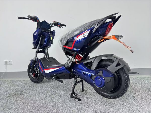 Blue “Cyber” 72V60Ah urban escooter ebike - Image 6